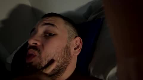 phatnutznbuttz online show from March 17, 6:49 am