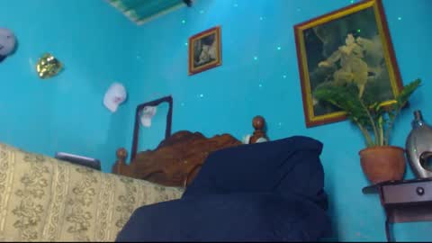 phlilloyhighclouds online show from January 20, 1:42 pm