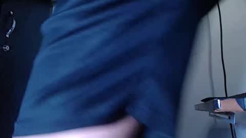 AdnierGnz online show from April 18, 8:49 am