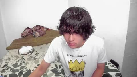 picaszomilos350 online show from November 25, 11:23 am