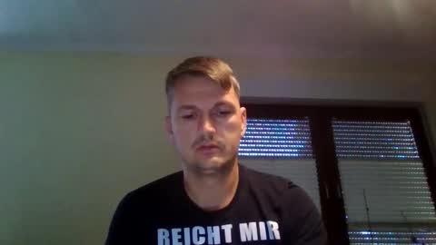 piercingsxxx online show from September 11, 5:39 am