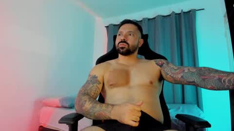 Pierre online show from March 9, 1:10 am