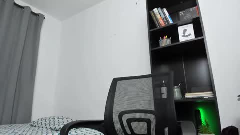 Pierre online show from December 20, 12:52 am