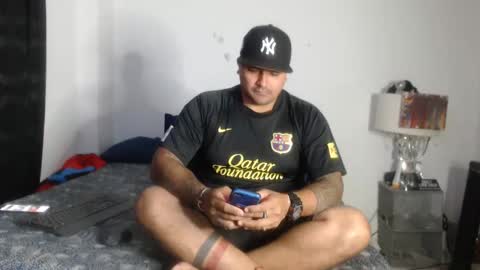 Snapshot of pikoro_gomez chatting on February 16, 2:00 am pikoro_gomez online show from February 16, 2:00 am