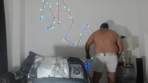 Snapshot of pikoro_gomez chatting on December 22, 2:49 am pikoro_gomez online show from December 22, 2:49 am