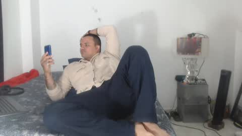 Snapshot of pikoro_gomez chatting on February 11, 10:18 pm pikoro_gomez online show from February 11, 10:18 pm