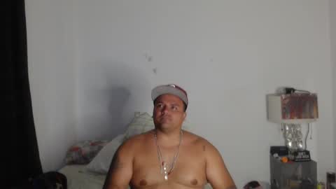 Snapshot of pikoro_gomez chatting on January 24, 2:39 am pikoro_gomez online show from January 24, 2:39 am
