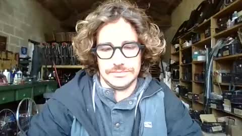 Snapshot of plaisirssecret chatting on October 31, 11:35 am plaisirssecret online show from October 31, 11:35 am