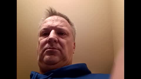 Snapshot of playfulguy4fun chatting on March 8, 3:22 pm playfulguy4fun online show from March 8, 3:22 pm