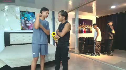   online show from April 20, 11:29 pm