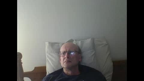 Snapshot of pmb11 chatting on September 27, 3:04 am trek 11 online show from September 27, 3:04 am