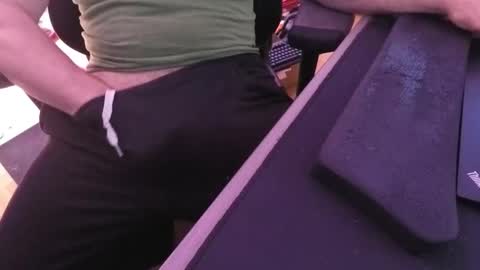 poewerxoli online show from December 16, 6:05 pm