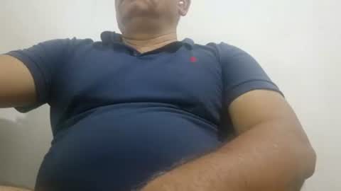 Snapshot of poli475 chatting on February 14, 3:26 pm poli online show from February 14, 3:26 pm