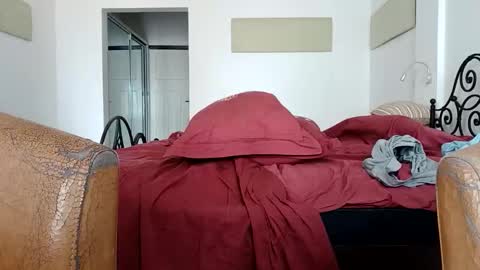 Paul online show from December 18, 11:39 am