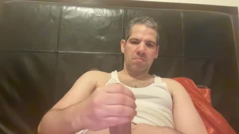 Snapshot of ponchynyc chatting on March 5, 8:44 pm PONCH online show from March 5, 8:44 pm