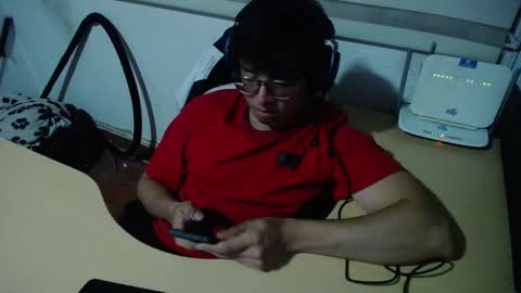 powerfulzeus2 online show from October 3, 2:49 am