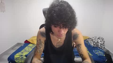 Snapshot of present_the_magic chatting on September 10, 11:58 pm Plux online show from September 10, 11:58 pm