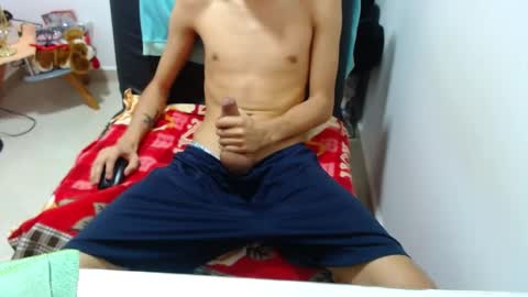 Snapshot of pressure_xxx_420 chatting on January 19, 9:33 am PRESSURE online show from January 19, 9:33 am