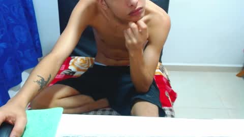 Snapshot of pressure_xxx_420 chatting on February 24, 9:00 am PRESSURE online show from February 24, 9:00 am