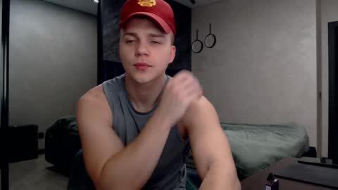 Snapshot of pretty_sweety chatting on February 15, 9:28 pm Justin online show from February 15, 9:28 pm