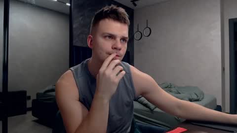 Snapshot of pretty_sweety chatting on February 8, 7:49 pm Justin online show from February 8, 7:49 pm