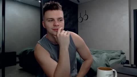 Snapshot of pretty_sweety chatting on February 21, 5:24 am Justin online show from February 21, 5:24 am