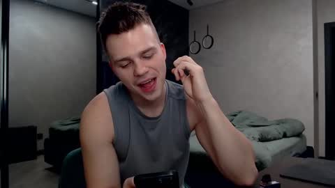 Snapshot of pretty_sweety chatting on March 3, 1:28 am Justin online show from March 3, 1:28 am