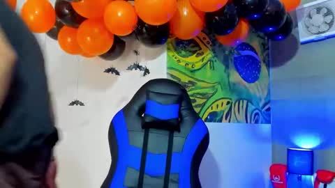 prince_arthur77 online show from October 29, 2:31 pm