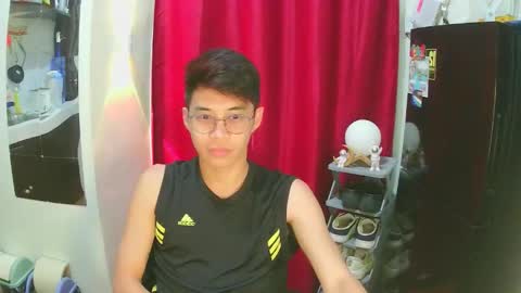 Snapshot of prince_harrison chatting on October 7, 6:12 pm prince_harrison online show from October 7, 6:12 pm