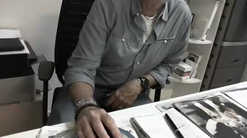 mature hairy guy online show from September 20, 3:56 pm