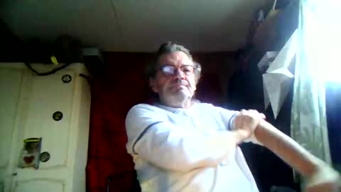 Snapshot of prozor6162 chatting on December 4, 10:02 am Prozor6162 online show from December 4, 10:02 am