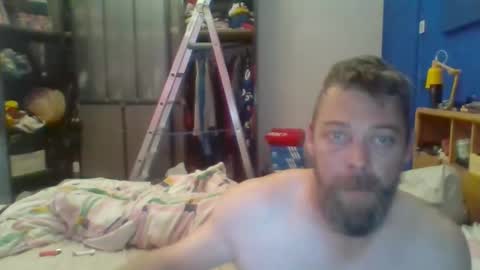 pug2222 online show from April 18, 5:42 am