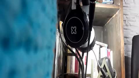 Snapshot of puky_mza chatting on December 15, 3:56 am puky_mza online show from December 15, 3:56 am