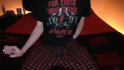 pussylover2182 online show from December 19, 5:15 am