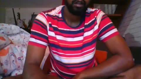 Snapshot of python974 chatting on October 13, 2:06 am Python online show from October 13, 2:06 am