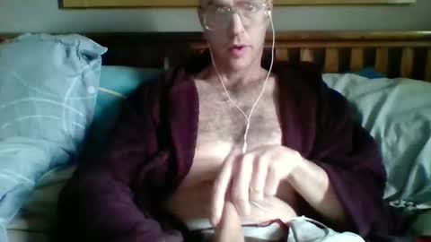 q2phq2ph online show from April 11, 5:38 pm