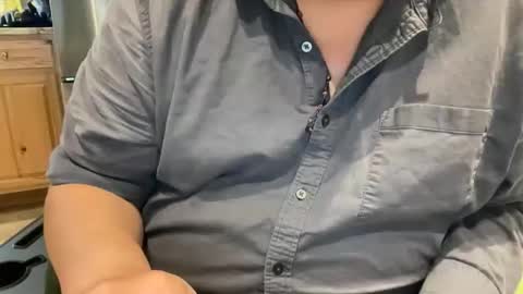 qualitative online show from April 3, 12:51 am