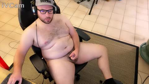 Quentin online show from December 4, 5:53 pm