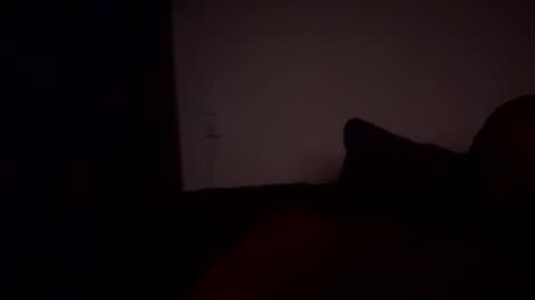 qwertzen86 online show from November 19, 8:52 pm