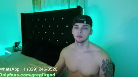 Snapshot of r9dima1998 chatting on December 3, 6:03 am Dmitry online show from December 3, 6:03 am
