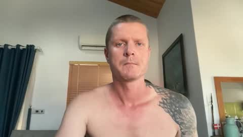 rabbit_eyes69 online show from March 7, 9:40 am