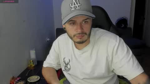 ragnar_lothbrok77 online show from April 20, 12:35 am