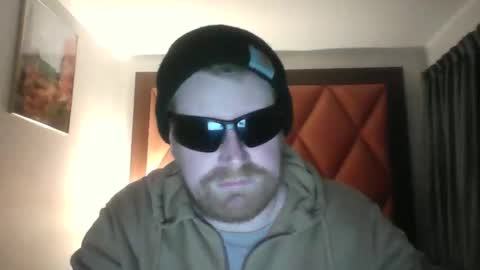 rathernotbeknown online show from December 18, 12:45 pm