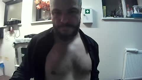Snapshot of ravart43 chatting on December 16, 11:18 pm ravart43 online show from December 16, 11:18 pm
