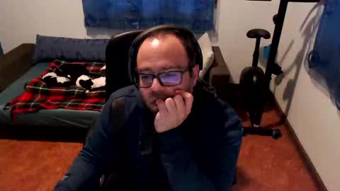 ravingr3d3 online show from January 26, 3:14 pm