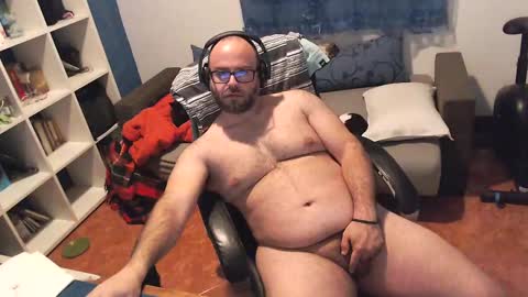 ravingr3d3 online show from March 12, 1:03 am