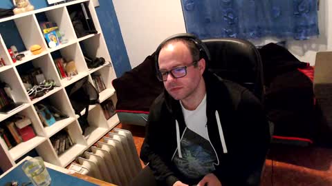 ravingr3d3 online show from January 15, 10:13 pm