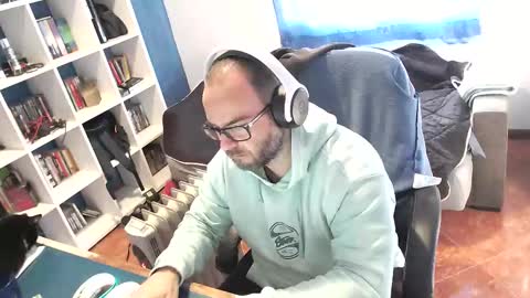 ravingr3d3 online show from November 21, 9:19 am