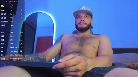Felipe independent model online show from October 11, 8:51 am