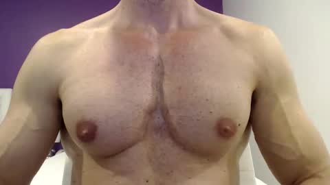 Snapshot of razorramon13 chatting on October 9, 9:47 am razorramon13 online show from October 9, 9:47 am